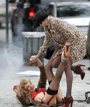 818娱乐游戏app下载 食べ物は全面的に禁止、エチケット用のタブレットはいいけどそれ以外は飴もダメとか